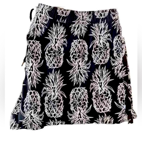Lauren James Other - Lauren James Traveler Swim Surf Trunk Shorts Black With Pineapples Men's 2XL